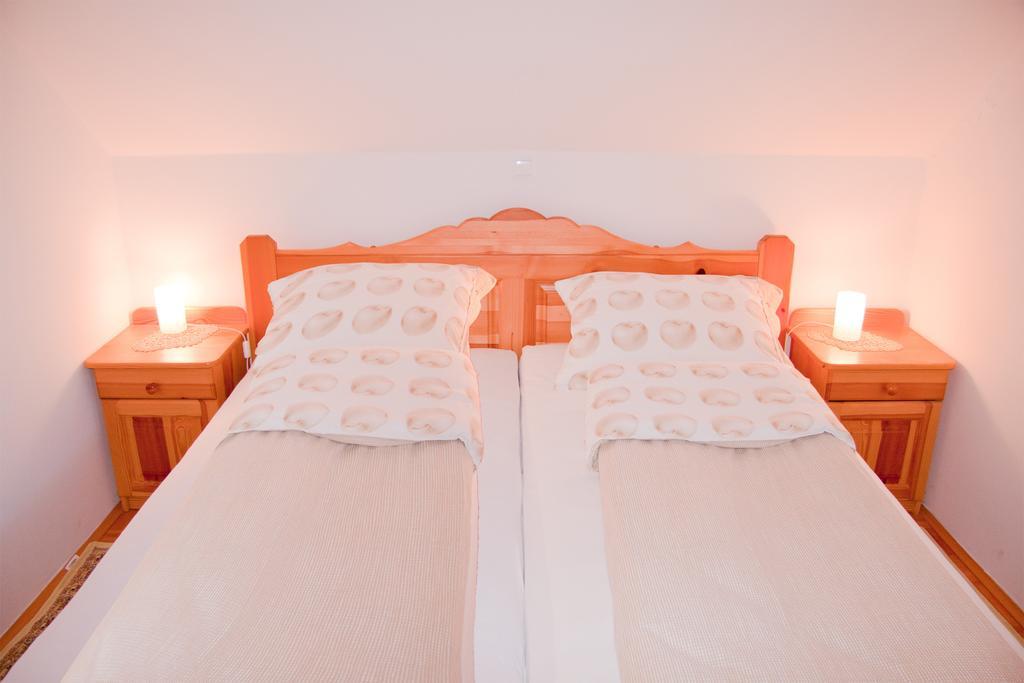 Farm Stay Bukovje Ljubno ภายนอก รูปภาพ