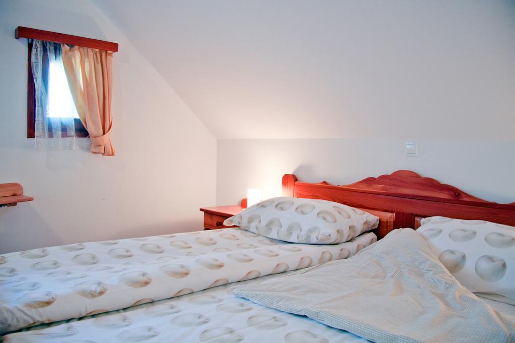 Farm Stay Bukovje Ljubno ภายนอก รูปภาพ