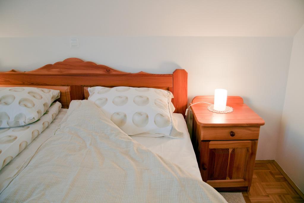 Farm Stay Bukovje Ljubno ภายนอก รูปภาพ