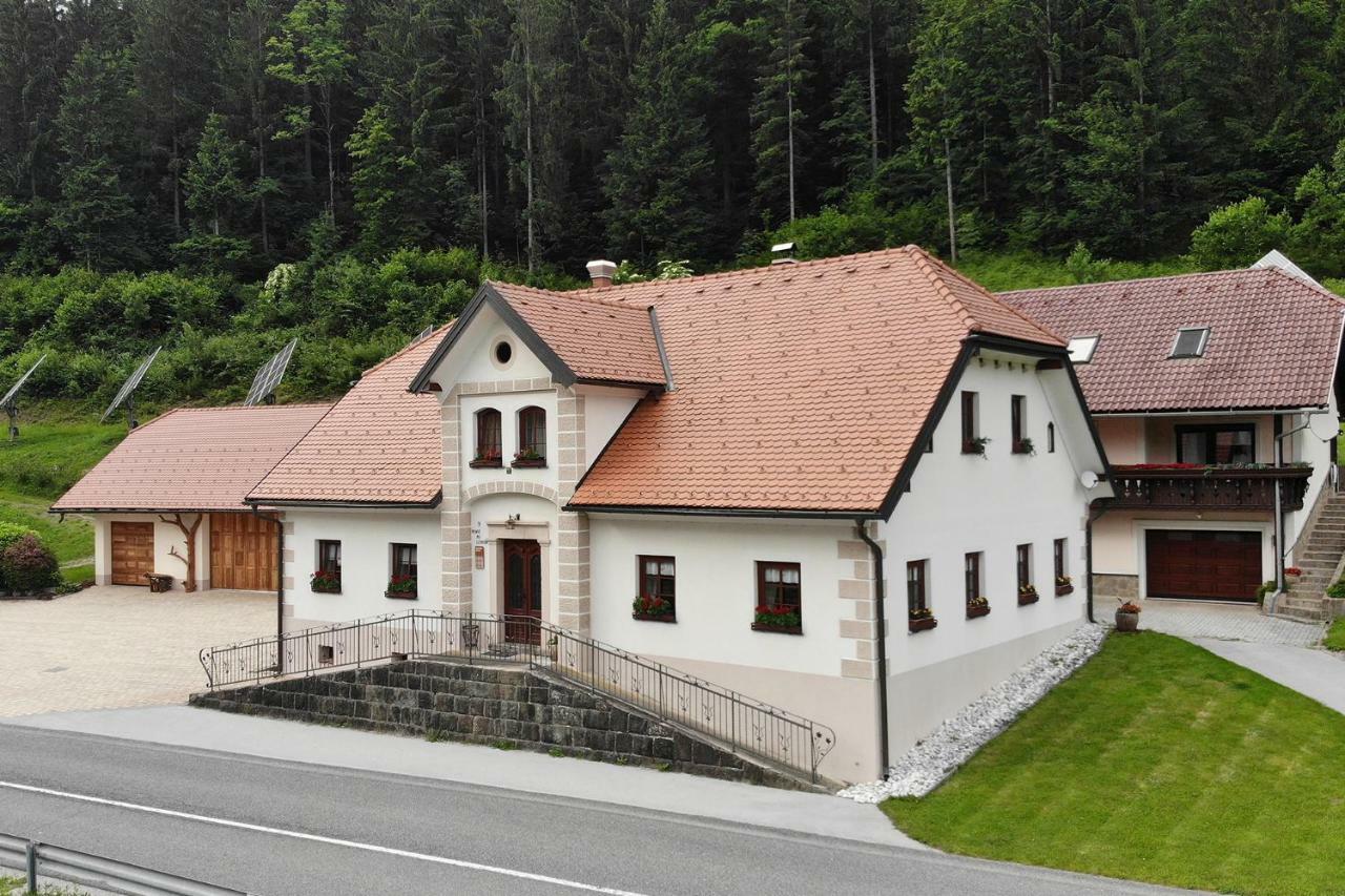 Farm Stay Bukovje Ljubno ภายนอก รูปภาพ