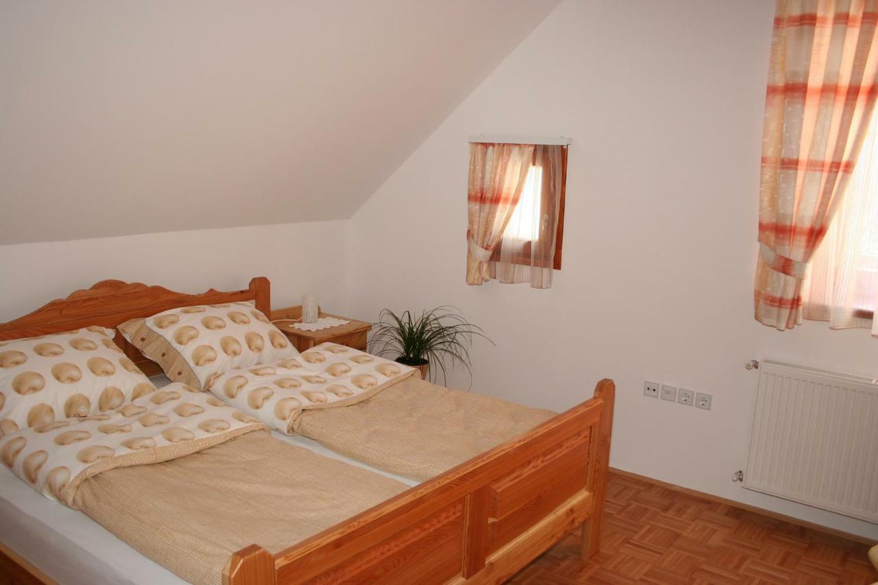 Farm Stay Bukovje Ljubno ภายนอก รูปภาพ